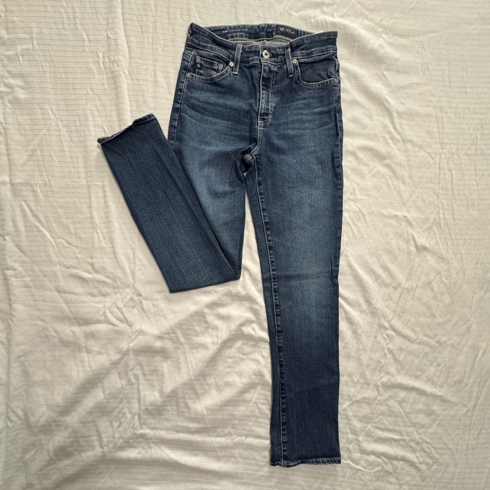 AG LOS ANGELES JEANS 
Size 26
Mari High Rise Slim straight leg
Very stretchy